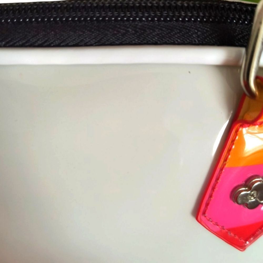 Loungefly Loves So So Happy Rainbow Bowler Purse - Picture 4 of 10